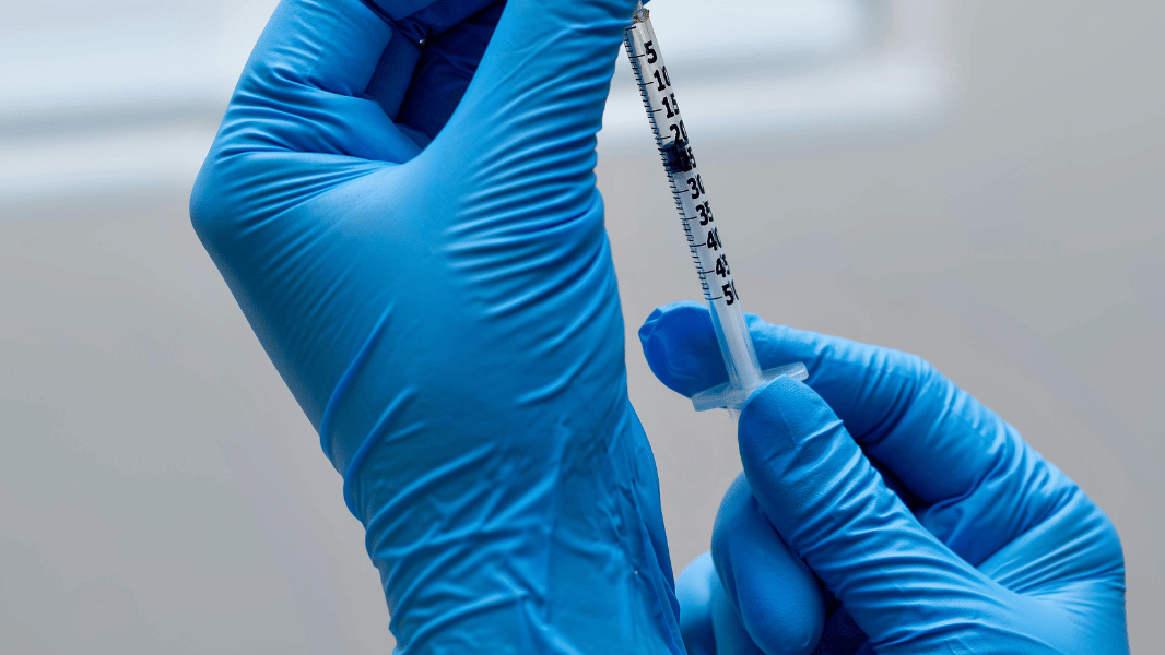 Inside the Exel 3cc Luer Lock Syringe Case: Features, Quantity, and Uses